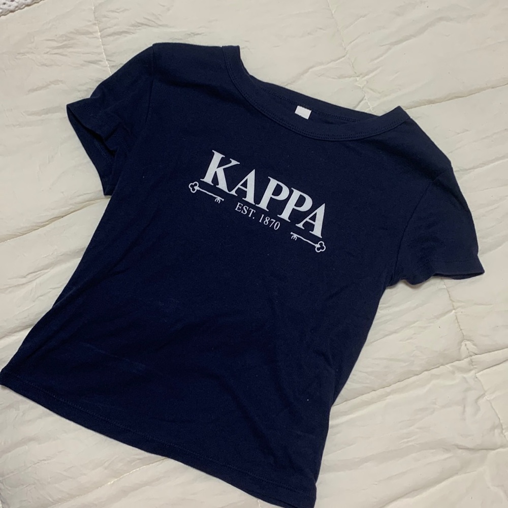 Navy blue cropped kappa kappa gamma tshirt